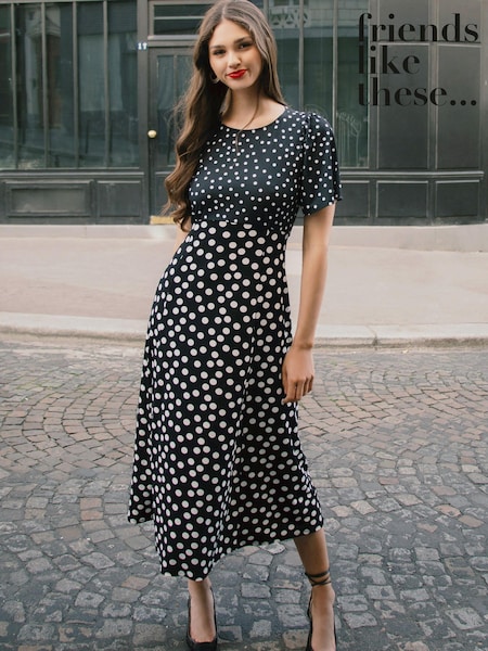 Friends Like These Monochrome Flutter Sleeve Round Neck Midi Dress (K12104) | €29