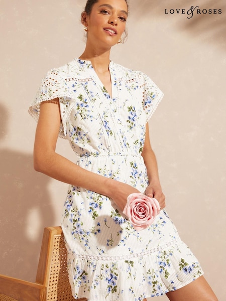 Love & Roses Lace Ruffle V Neck Tie Front Short Sleeve Trim Skater Dress (K35064) | €31