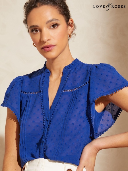 Love & Roses Dobby Spot Ruffle V Neck Flutter Sleeve Blouse (K35587) | 121 LEI