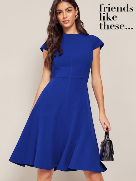 Синий кобальт - Friends Like These Tailored Fit and Flare Short Sleeve Skater Dress (K35604) | €26