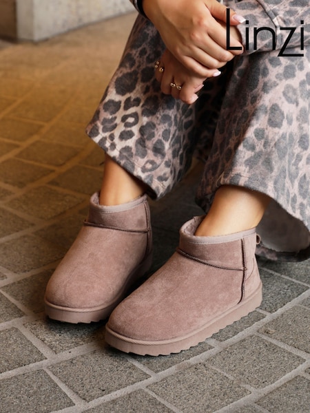 Linzi Mocha Brown Mini Addy Faux Suede Lined Ankle Boots (K74485) | €40