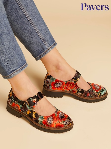 Pavers Red/Black Mary Jane Buckle Shoes with Chunky Sole (K77820) | R$ 325