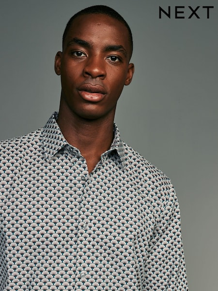 White/Teal Blue Geometric Regular Fit Long Sleeve Single Cuff Printed Easy Care Formal Shirt (K77855) | €18