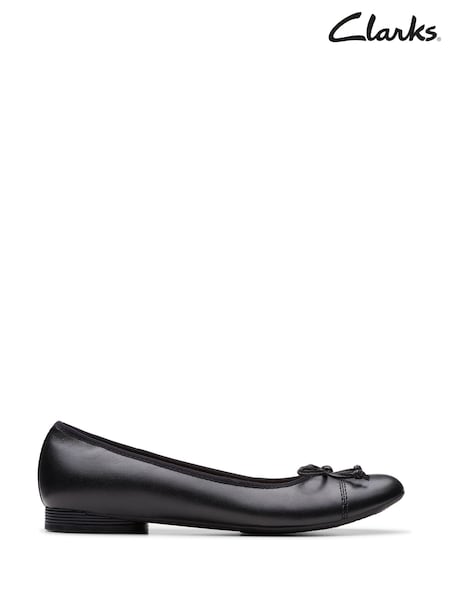 Clarks Leather Loreleigh Rae Shoes (K81259) | €87