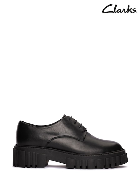 Clarks Black Leather Chrome Page Walk Shoes (K81264) | €114