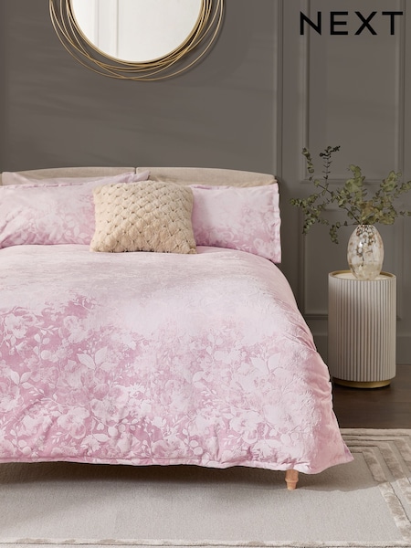 Pink Floral Leaf Velvet Duvet Cover and Pillowcase Set (K82408) | 122 QAR - 196 QAR