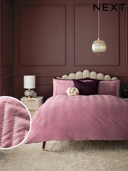 Pink Madison Quilted Velvet Duvet Cover and Pillowcase Set (K82414) | 93 QAR - 166 QAR