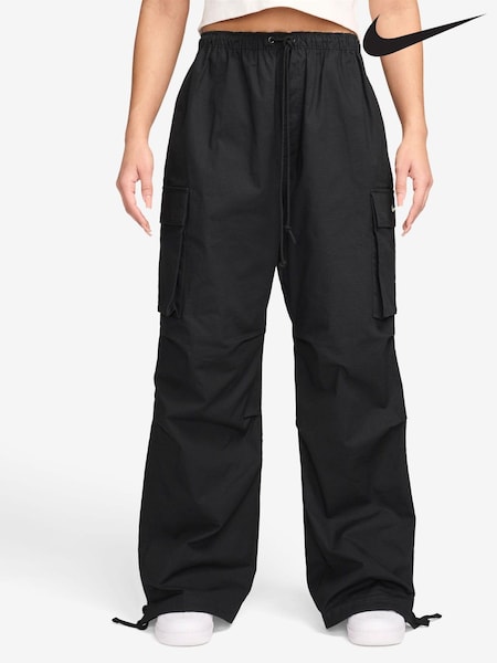 Nike Low Rise Oversized Cargo Trousers (K84472) | 62 €