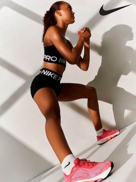 Musta - Nike Pro Sculpt High Waisted 3 Cycling Shorts (K84488) | €60