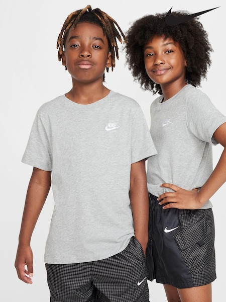 Gri închis Heather - Tricou Nike Club 100% bumbac (K84986) | 112 LEI