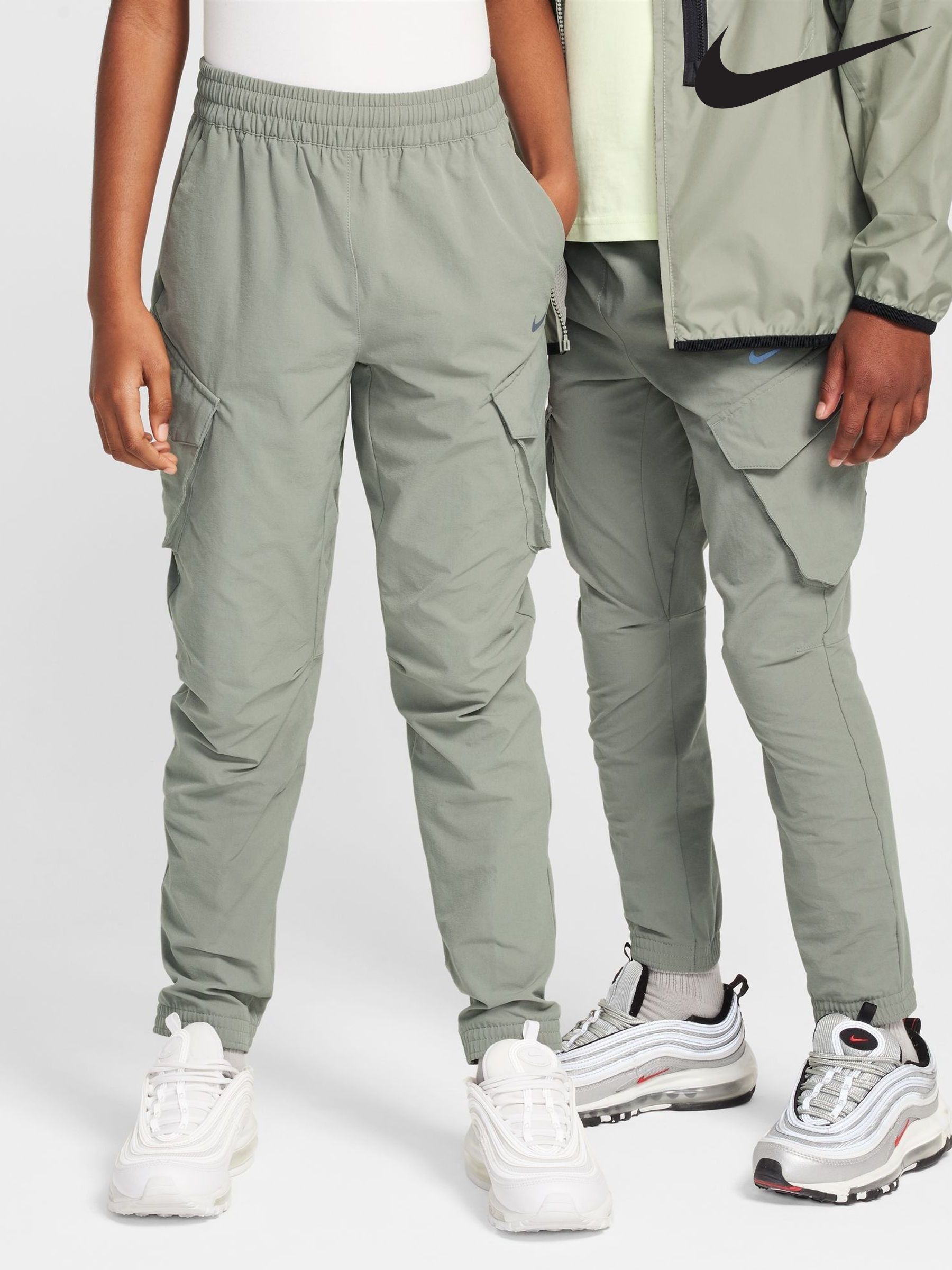 nike air max cargo joggers