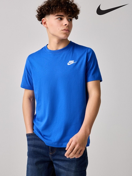 כחול עז - Nike Club 100% Cotton T-shirt (K85053) | ‏75‏₪