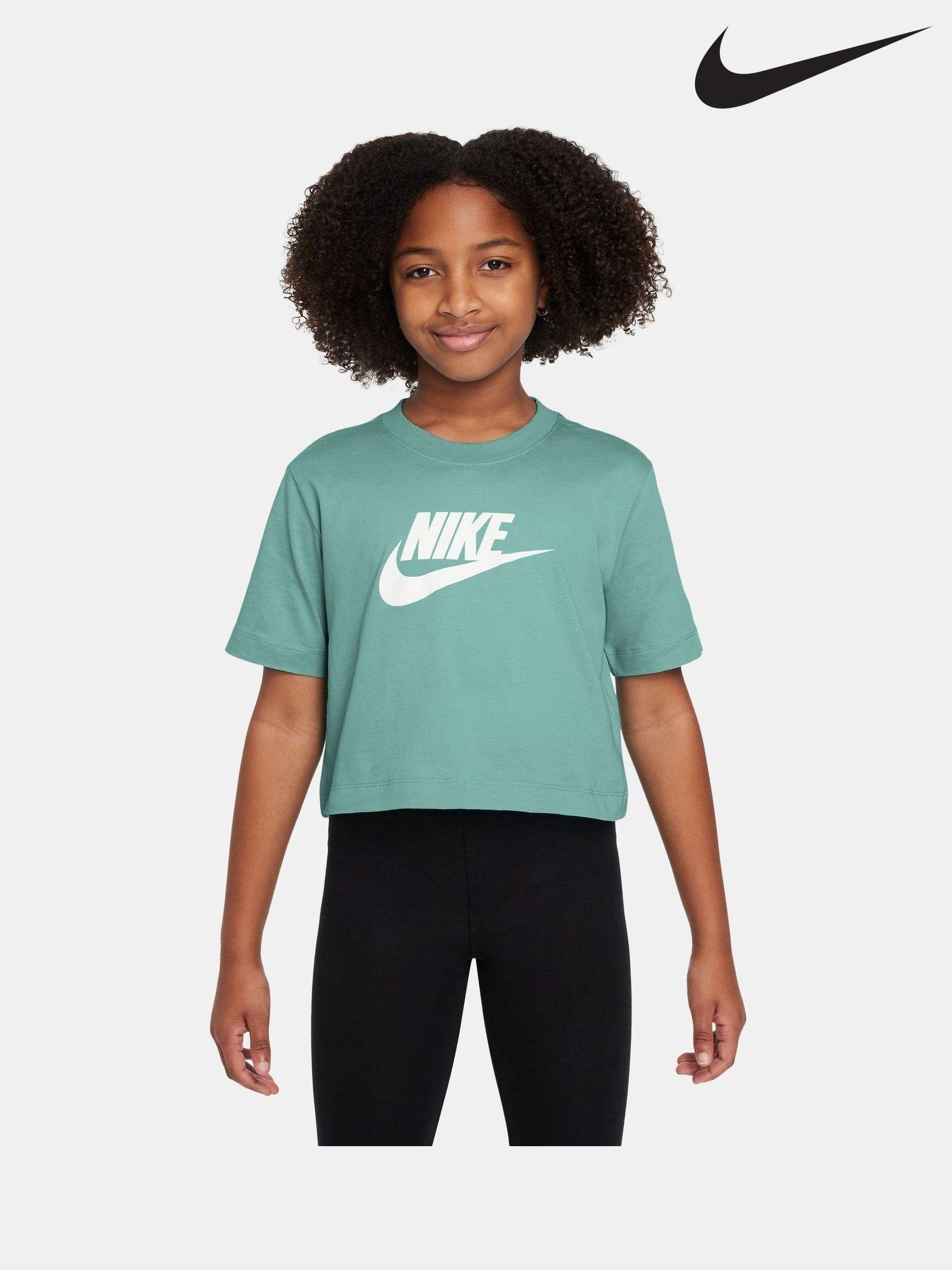 Green nike crop top hotsell