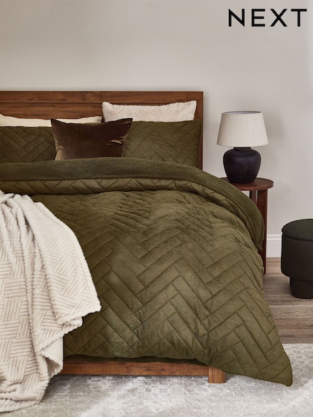 Cord Fleece Quilted 4 Tog Duvet Cover and Pillowcase Set (K85630) | €39 - €62