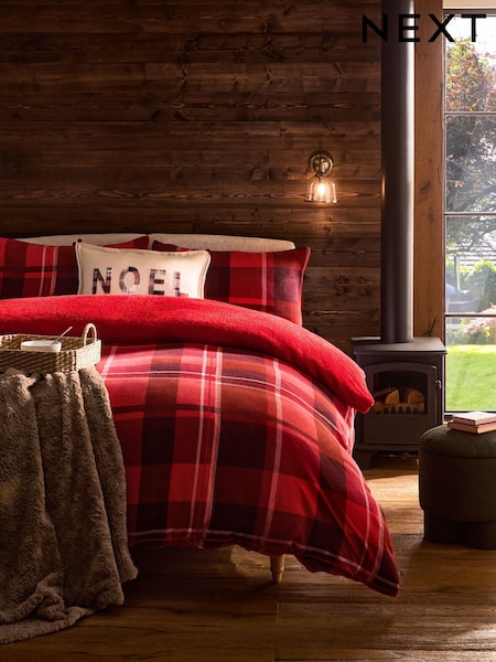 Red Check Christmas Printed Festive Icons Fairisle Pattern Fleece Duvet Cover and Pillowcase Set (K85634) | €13.50 - €31