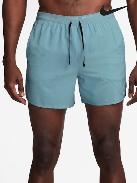 Verde vintage - Nike Dri-FIT Stride 5 Inch Running Shorts (K86309) | 161 LEI