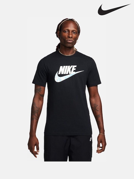 Negro - Nike Sportswear Printed Graphic T-Shirt (K88956) | 40 €