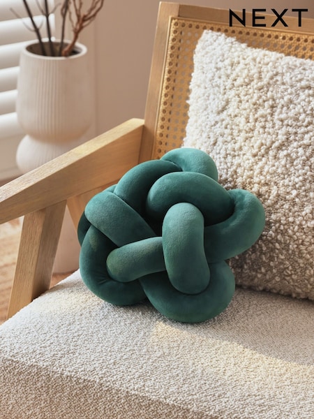 Velvet Knot Cushion (K90055) | ‏61 ر.ق.