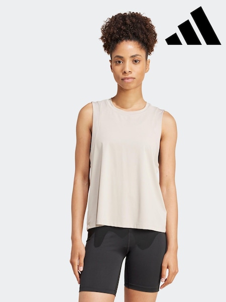 adidas Brown Studio Vest (K97071) | R$ 275