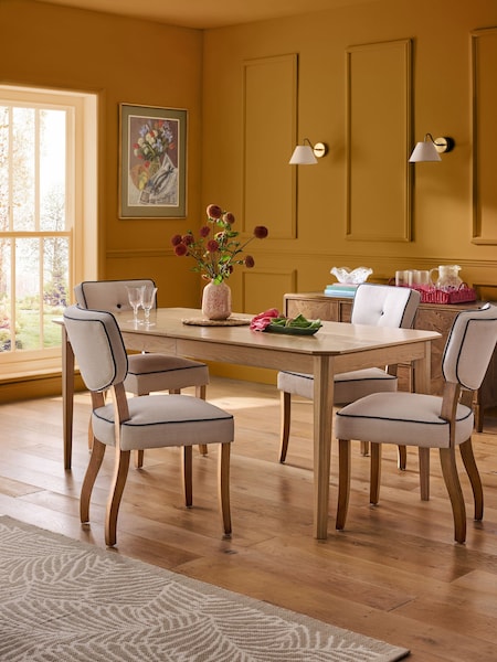 Nina Campbell Light Oak Tedworth 6 to 8 Seater Extending Dining Table (M07487) | €1,007