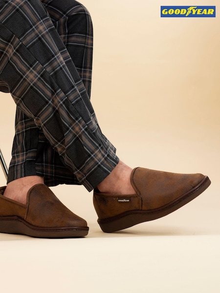 بني - Goodyear Manor Full Slippers (M13989) | ‏7 ر.ع.‏