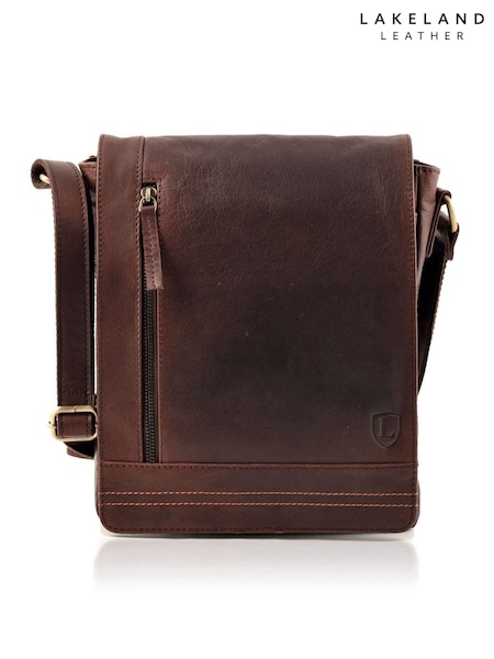 Brun - Lakeland Leather Medium Keswick Leather Messenger Bag (M34274) | € 106