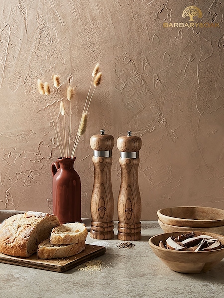 Barbary & Oak Brown Hoxton Vintage Salt & Pepper Mill Set (M39320) | €40