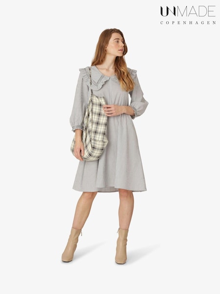 Unmade Blue Copenhagen Nivi Ruffled Collar Dress (M45362) | €69