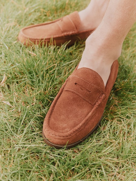 rjava Suede - Penny Loafers (M49973) | € 22