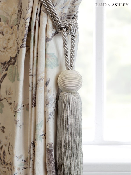 Laura Ashley Dove Grey Theodora Tassel Curtain Tie Back (M51079) | €24.50