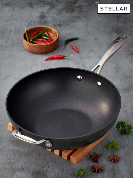 Stellar Hard Anodised Non Stick Wok 28cm (M71752) | € 72