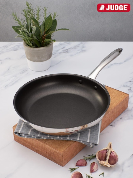 Judge Classic Non Stick Frying Pan 26cm (M71768) | € 59