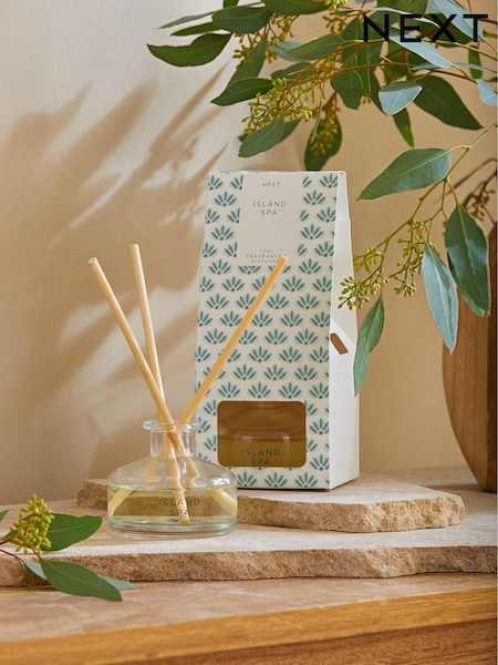 Island Spa 70ml Fragranced Reed Diffuser (M82560) | €11