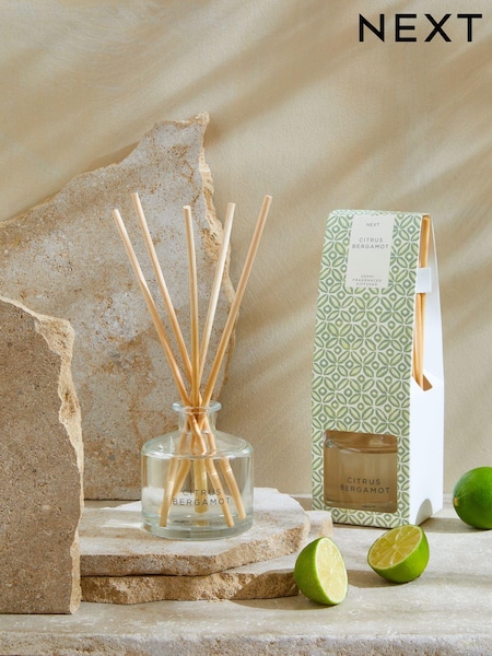 Citrus Bergamot 200ml Fragranced Reed Diffuser (M82572) | €26
