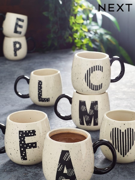 Monochrome Monogram Mug (M85982) | 17 QAR