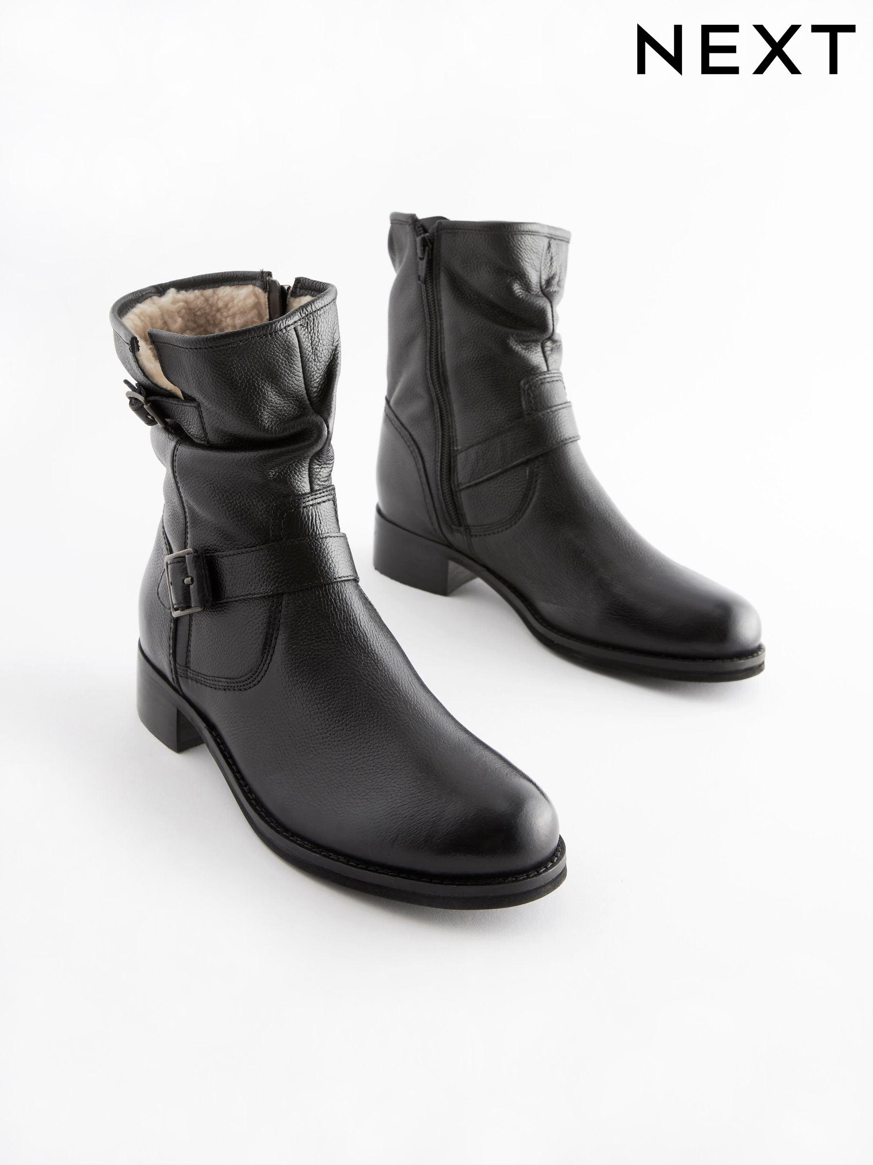 Low top black boots hotsell