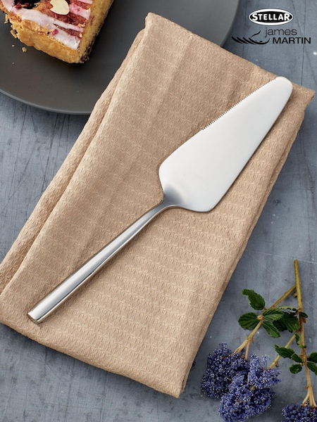 Stellar Silver Rochester Cake Slice (M98721) | €12