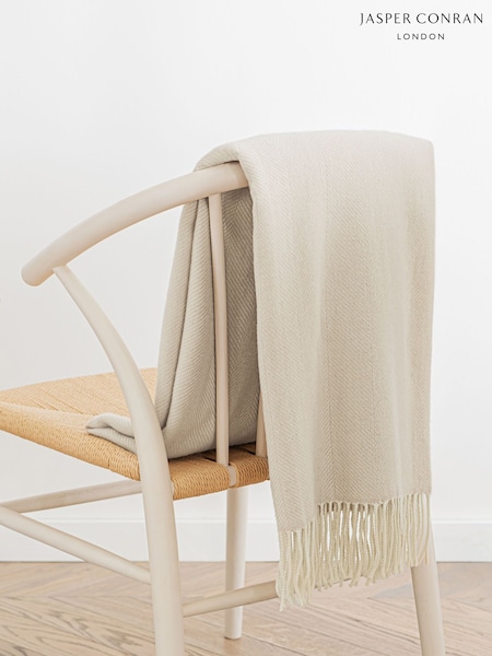 Jasper Conran London Cream Lambswool Herringbone Throw (MZX094) | €171
