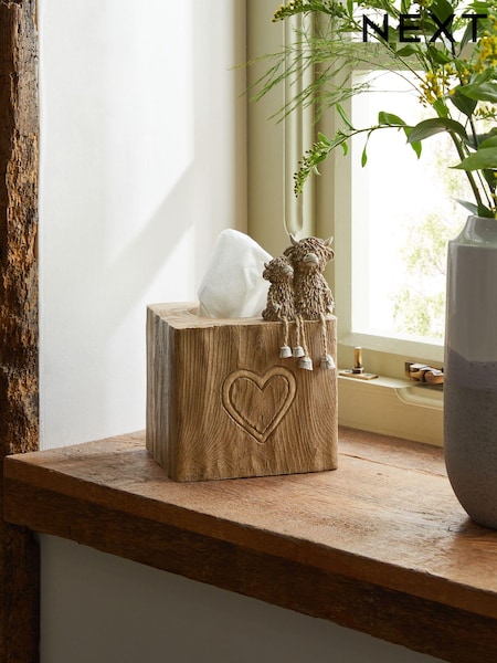 Brown Hamish Tissue Box (N00067) | €28