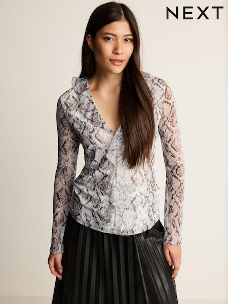 Weiß Schlangenhaut-Print - Long Sleeve Ruffle Front Mesh Top (N01221) | 4 €