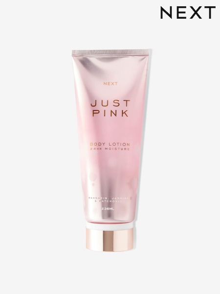 24hr Moisturising Body Lotion 236ml (N04786) | €10.50