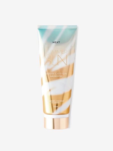 24hr Moisturising Body Lotion 236ml (N04790) | €10.50