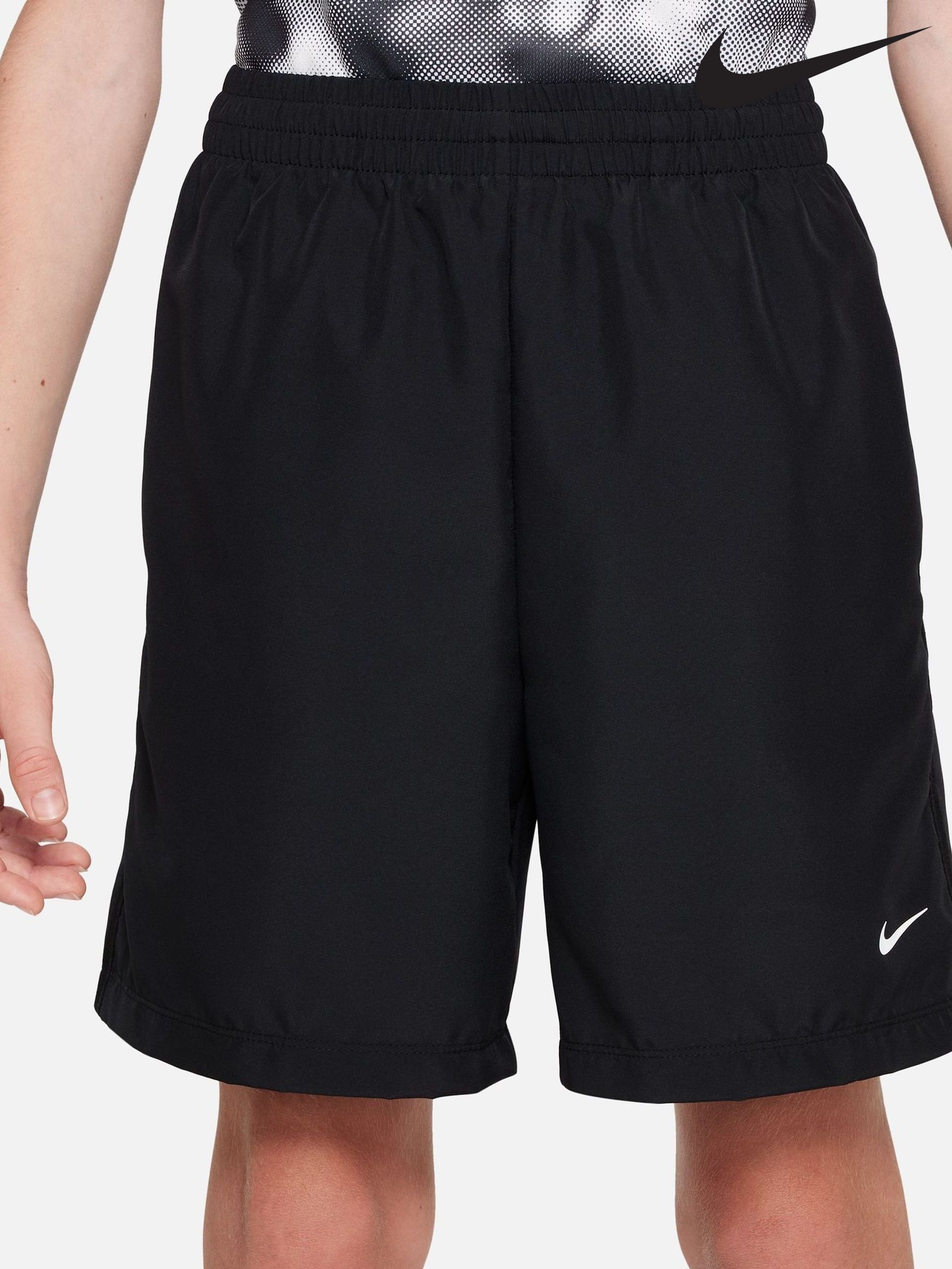 Next boys nike shorts hotsell