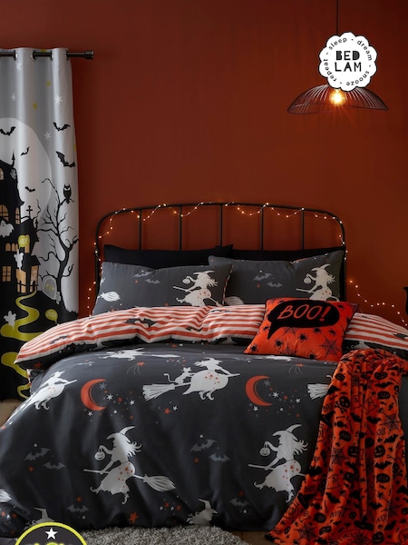 Bedlam Grey Flying Witches Glow in the Dark Duvet Cover Set (N12558) | €27 - €40