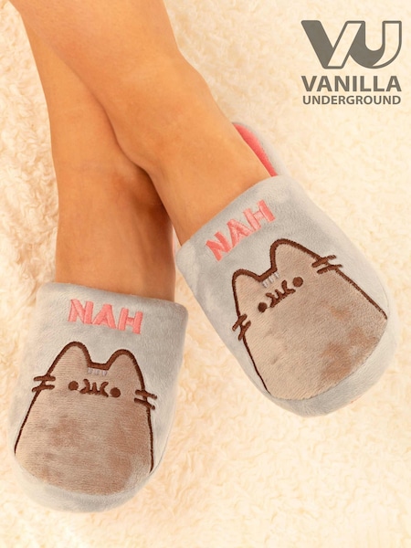 Vanilla Underground Grey Pusheen Cat Adult Winter Slippers (N16746) | 99 QAR