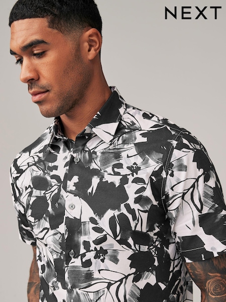 Negru/Alb - Regular Fit Printed Short Sleeve Shirt (N16896) | 139 LEI