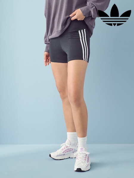adidas Originals Black/White 3-Stripes Shorts (N16988) | €27