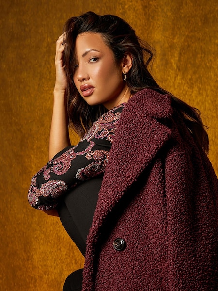Roman Red Longline Teddy Coat (N18124) | €50