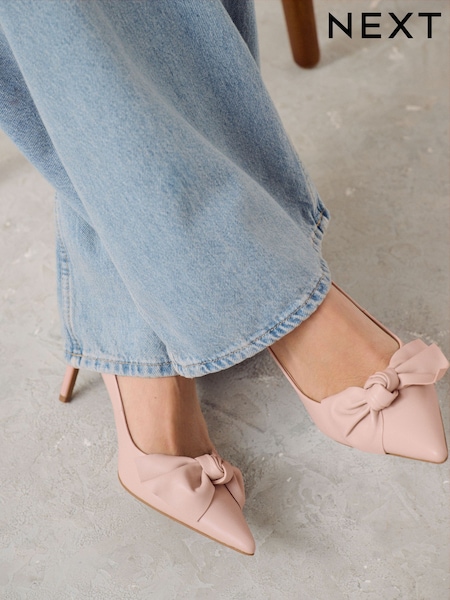 Rosa nude - Zapatos de salón negros con tacón medio y lazo de piel de Forever Comfort® (N18453) | 61 €