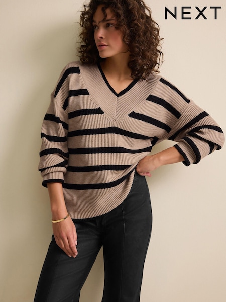 لون محايد - Relaxed Fit Ribbed V-Neck Knitted Jumper (N21322) | ‏63 د.إ.‏